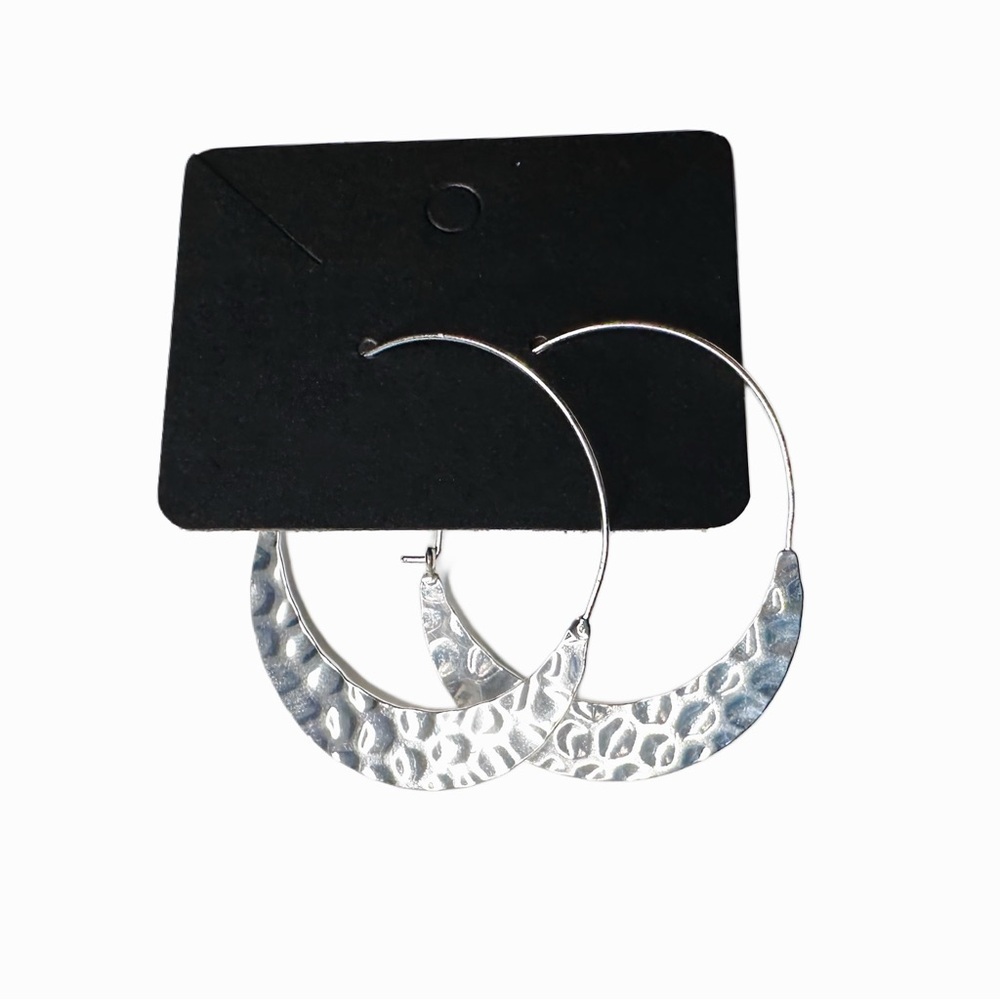 5/$25 😻 Silver Tone Hoop Earrings Hammered Metal